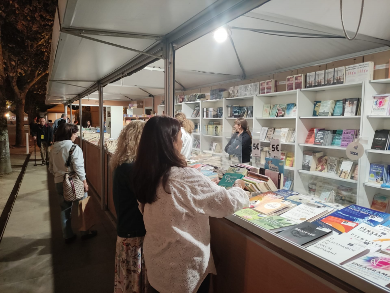 Começou a Feira do Livro do Porto, este ano com um “aspeto mais emotivo”