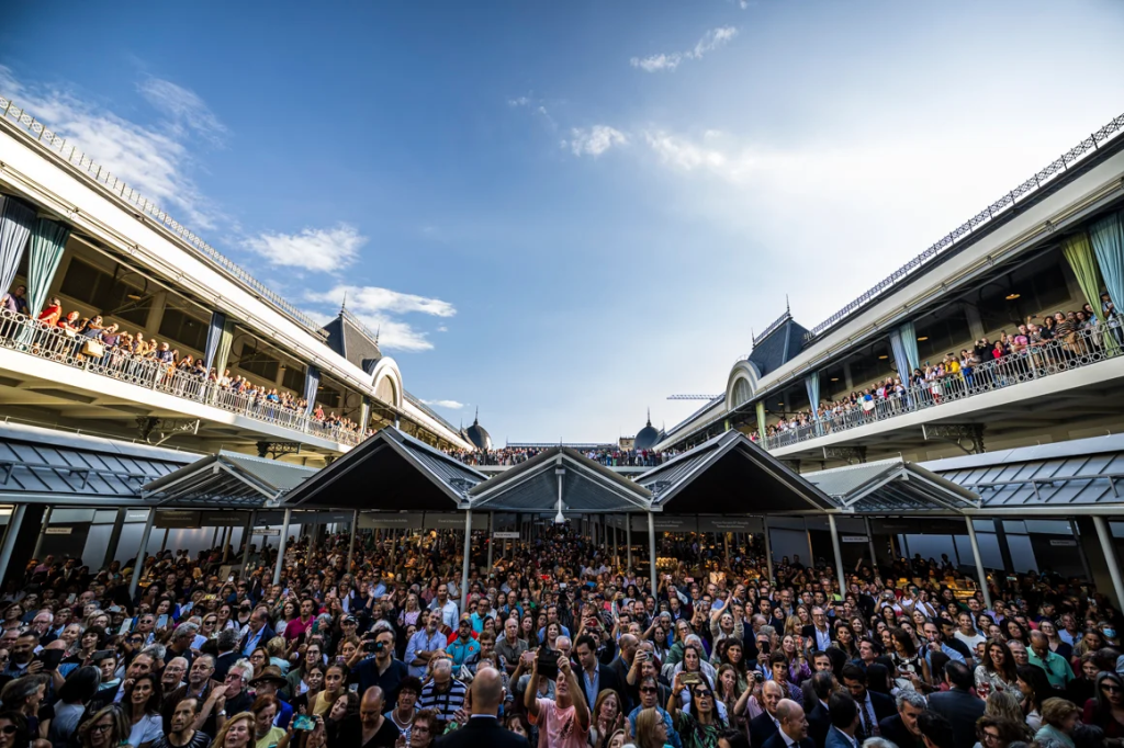 Mercado do Bolhão comemora dois anos de reabertura com concerto de Azeitonas e Ivo Lucas